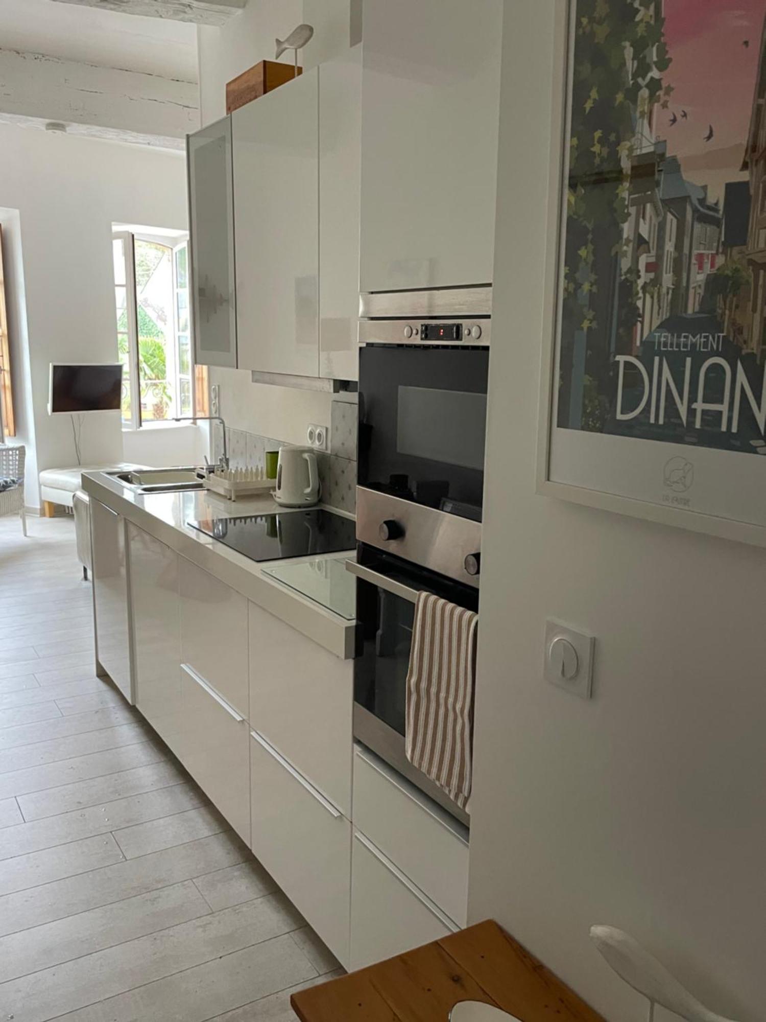 Appartement Au Port Dinan Exteriör bild