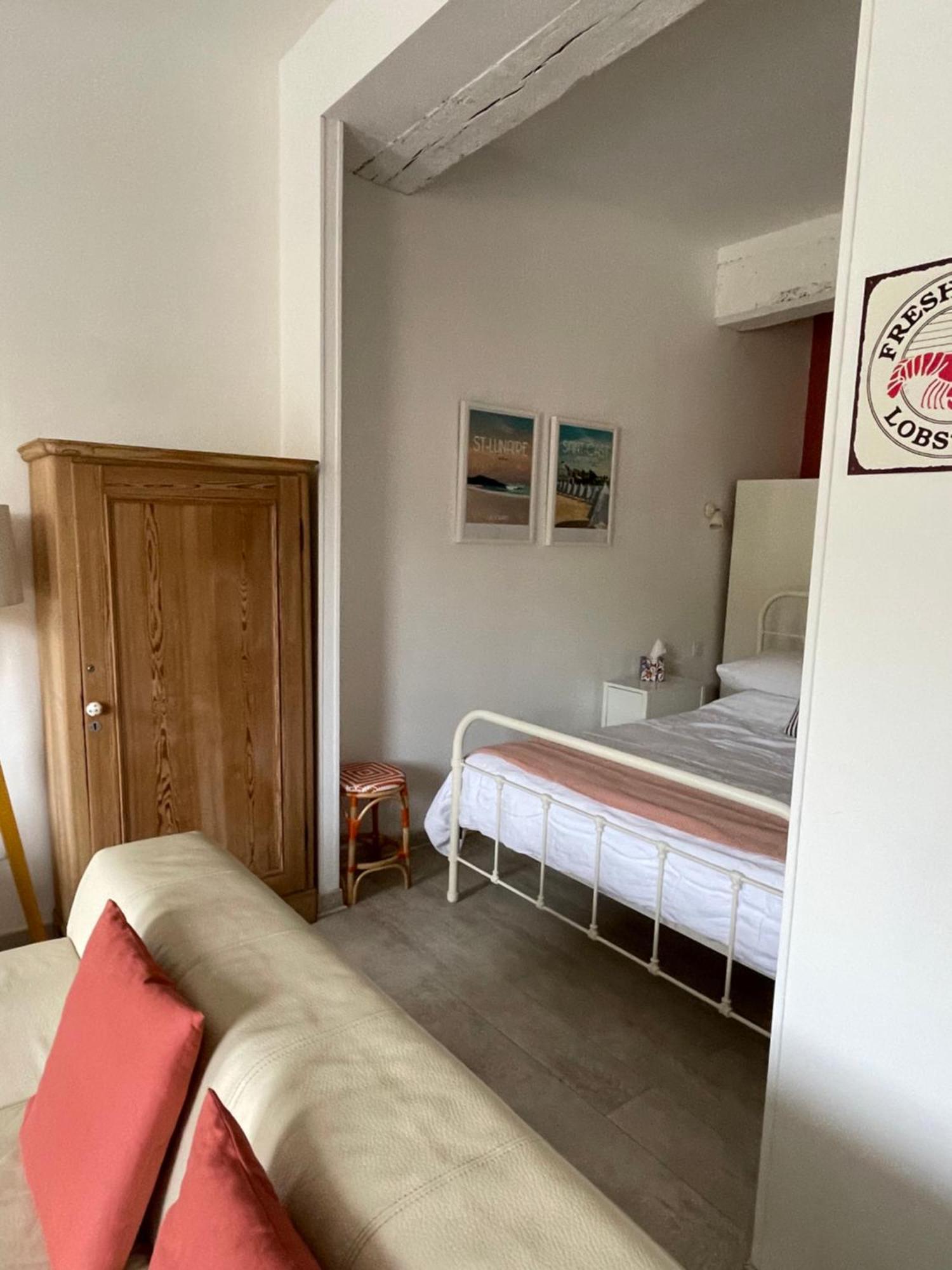 Appartement Au Port Dinan Exteriör bild