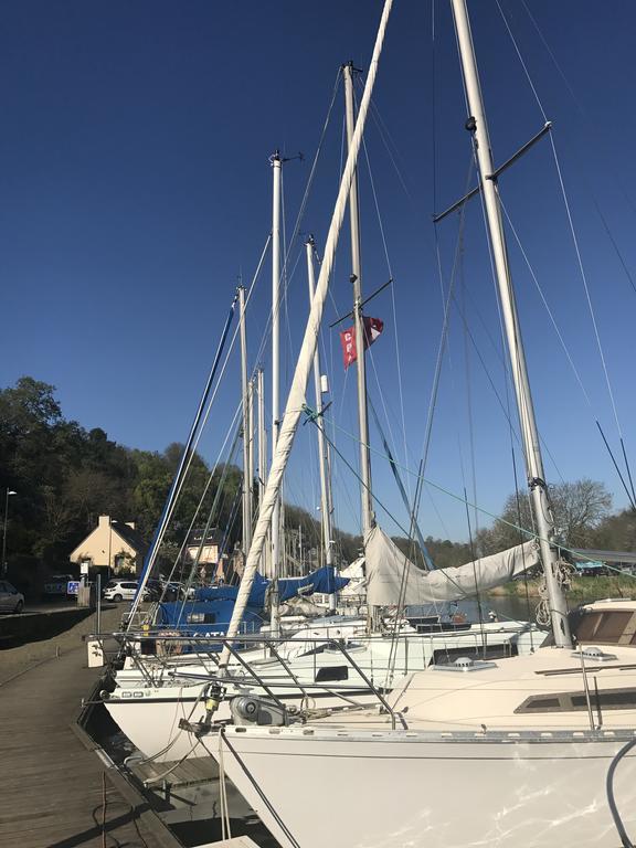 Appartement Au Port Dinan Exteriör bild